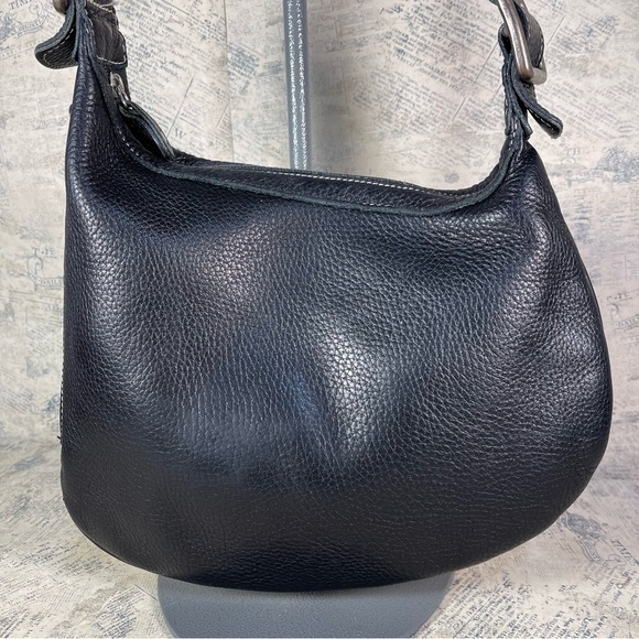 Roots Canada Black Shoulder Bag - Picture 4 of 12